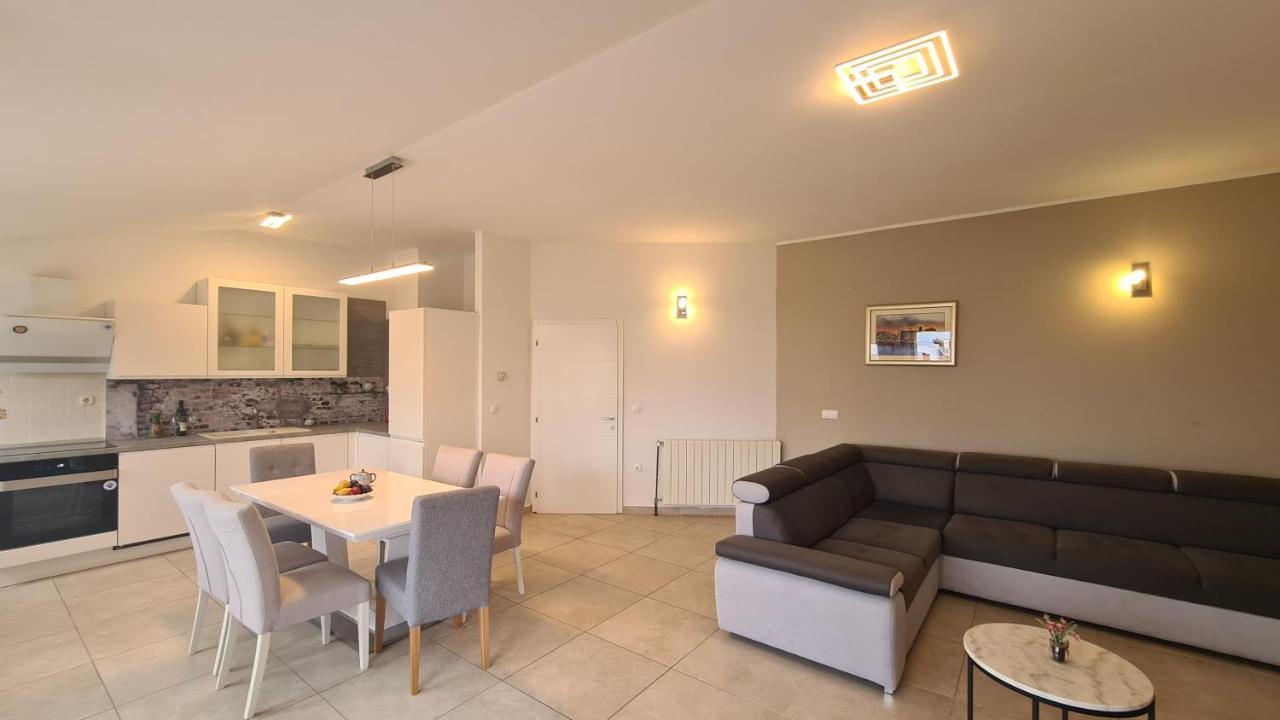 Apartments Maestral Сплит Экстерьер фото
